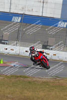 media/Nov-26-2022-Fastrack Riders (Sat) [[b001e85eef]]/Level 2/Session 3 Outside Turn 9/